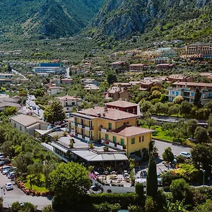 *** Hotel Limone Italien