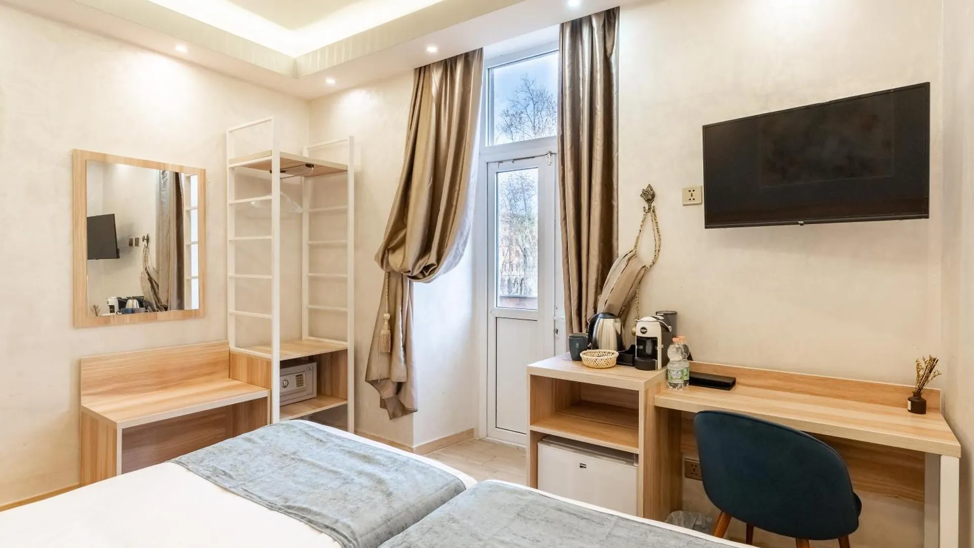 Rome Love Hotel