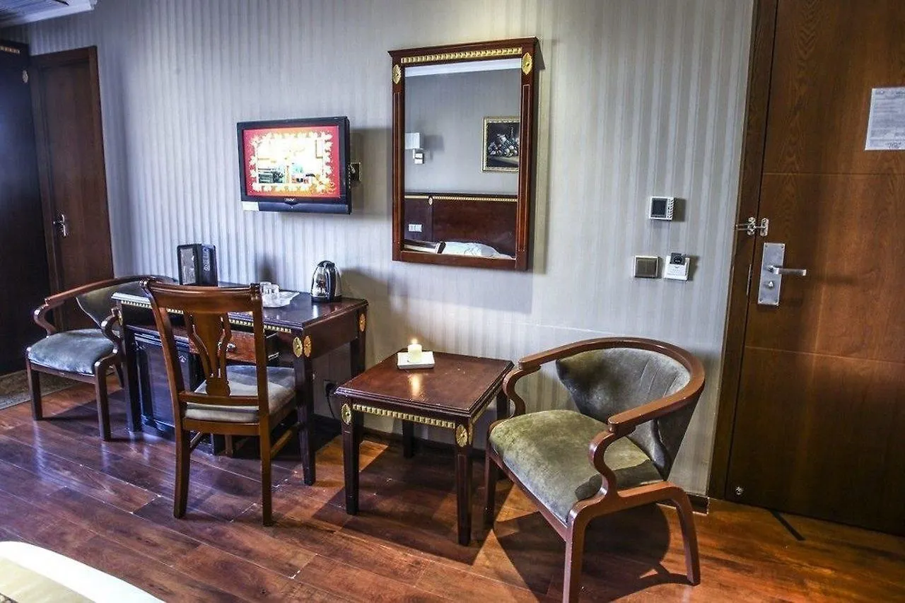 Rome Love Hotel