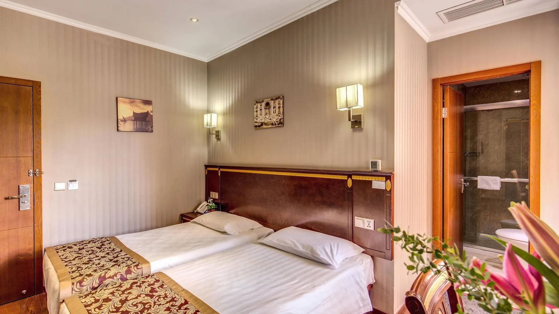 Rome Love Hotel